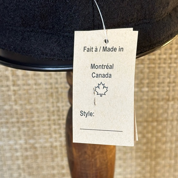 Black Six Panel Boiled Wool Newsboy Cap by Sanibel Canada - Picture 10 of 11